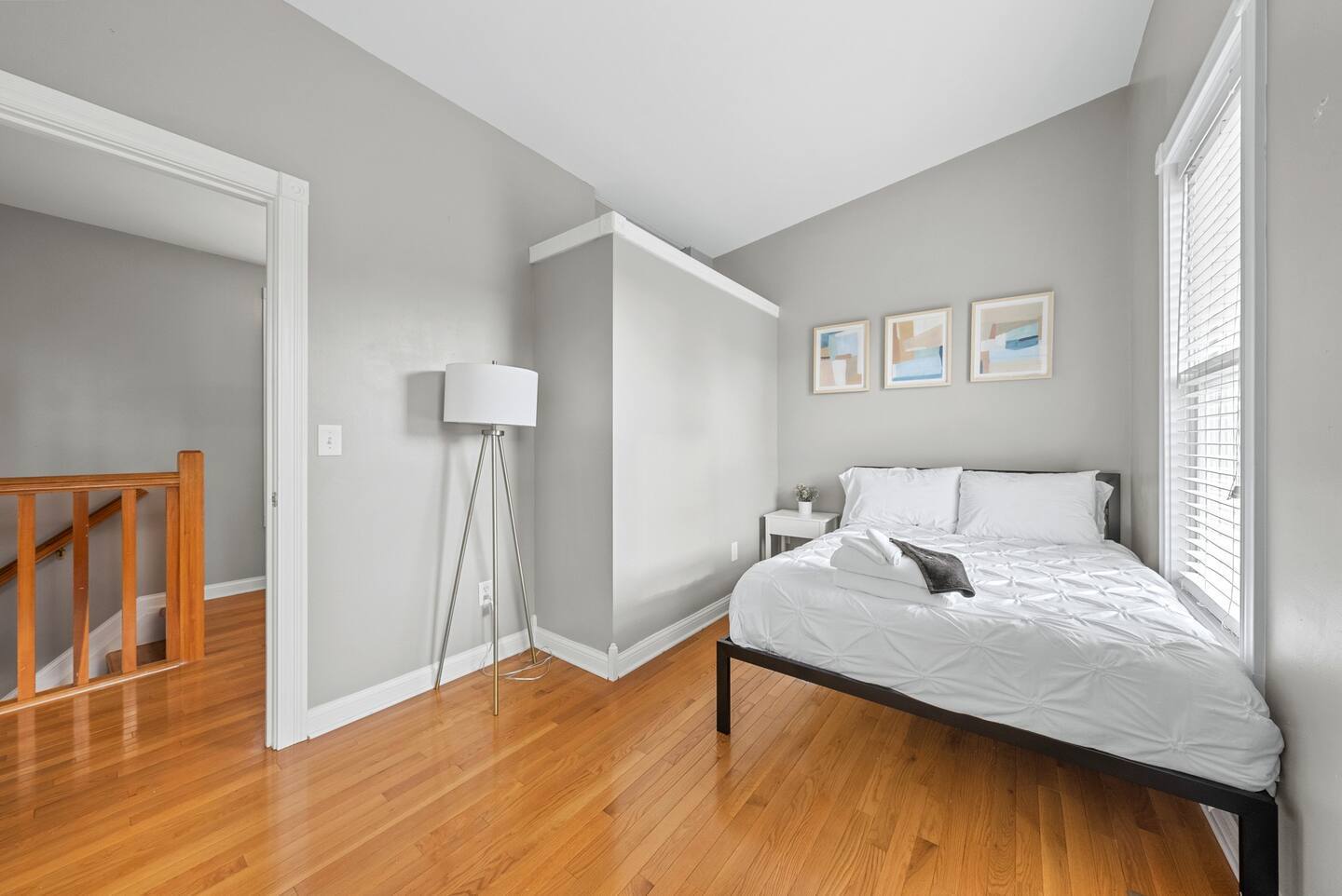 Building Photo - 950 N 6th St