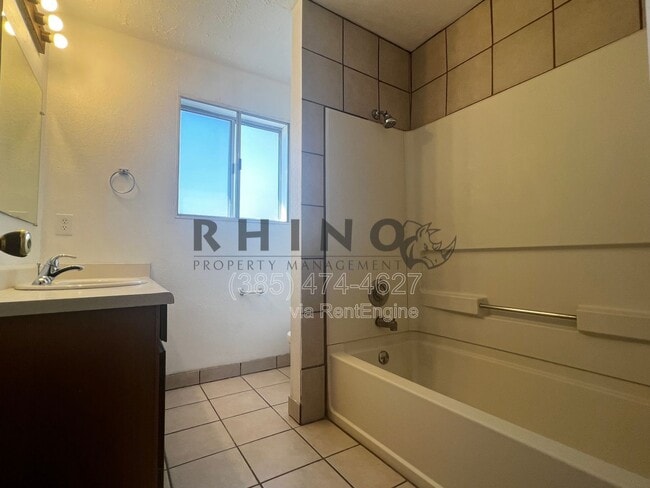 Building Photo - 463 N 1465 W