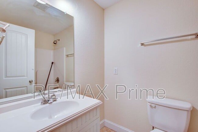 Building Photo - 4923 Krick St