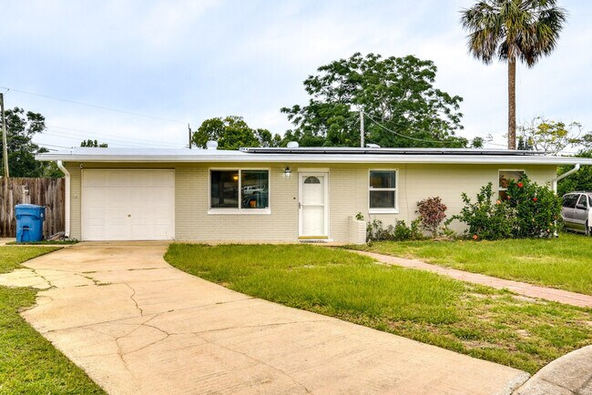 Building Photo - 1512 Richmond Ave