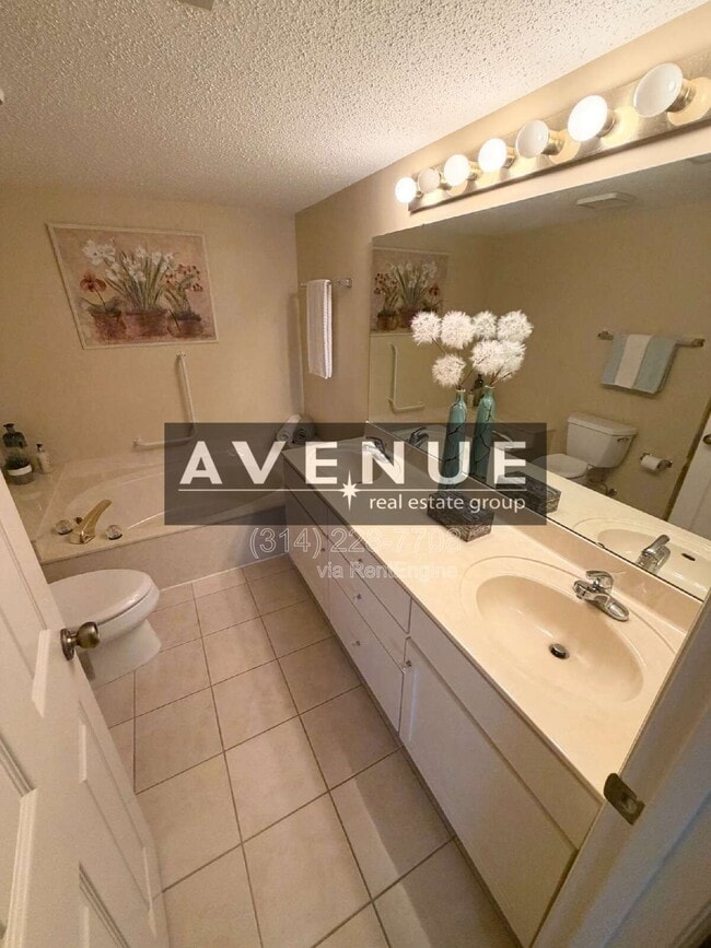 Building Photo - 312 Clayton Xing Dr