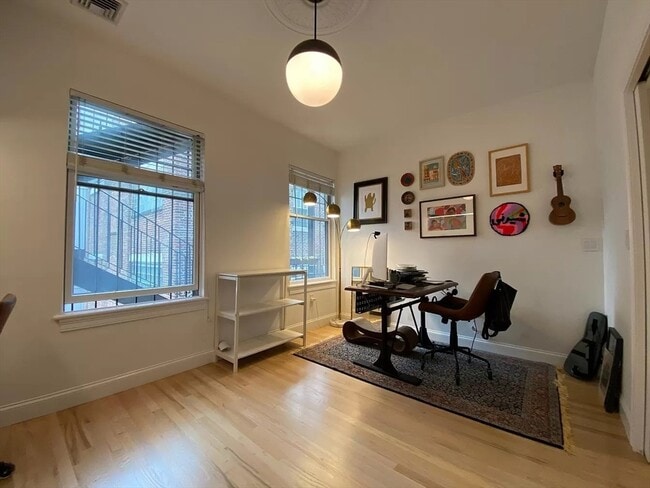 Building Photo - 877 Harrison Ave
