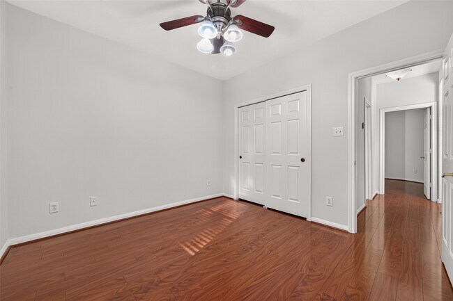 Building Photo - 10802 Warner Hollow Ct