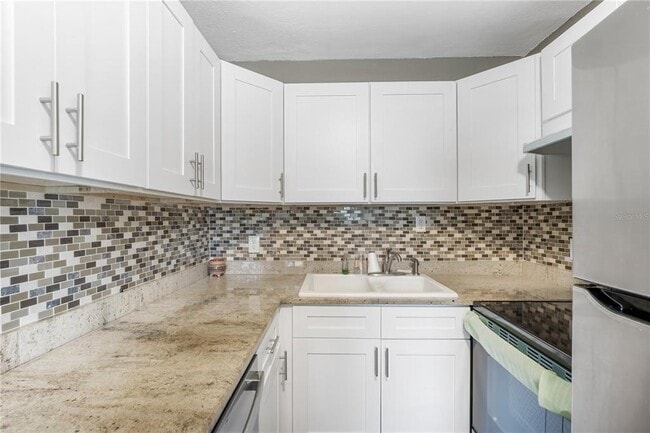 Building Photo - 4715 W Knights Ave
