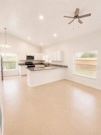 Building Photo - 120 Sandpoint Ct