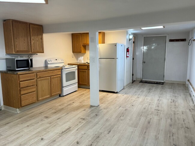 Building Photo - 317 Baranof Ave