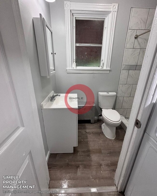 Building Photo - Fully renovated 3 bedrooms 1 bath House
