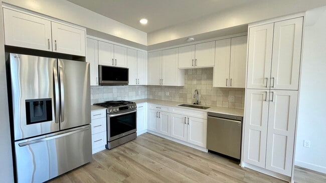 Building Photo - New Construction 2-Bedroom at Victoria Cro...