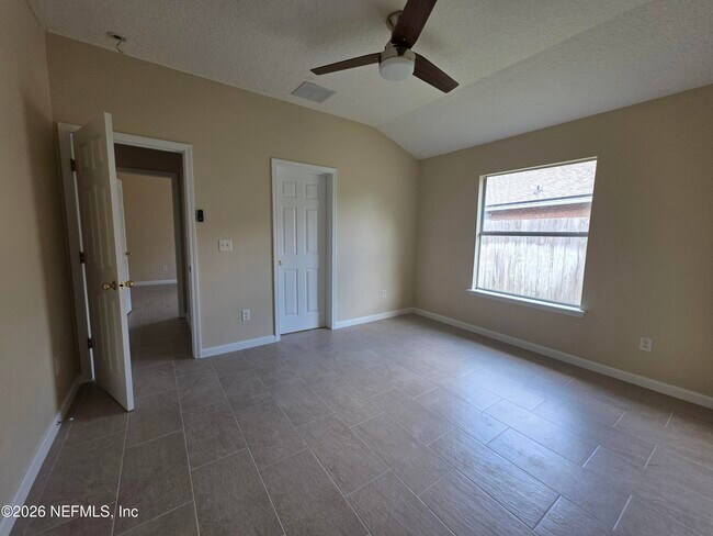 Building Photo - 739 Wakemont Dr