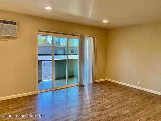 Building Photo - 580 N Los Robles Ave