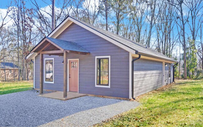 Building Photo - 43 Privet Dr