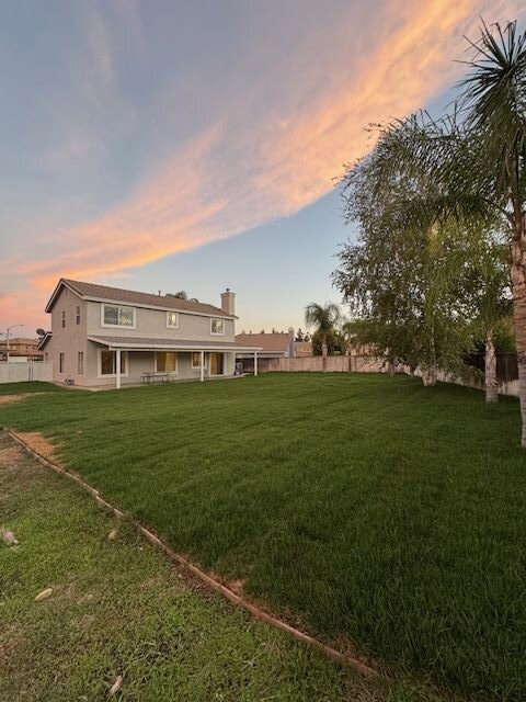 Building Photo - 774 Willow Ct
