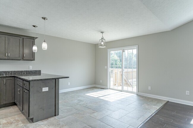 Building Photo - 616 Tristan Ln