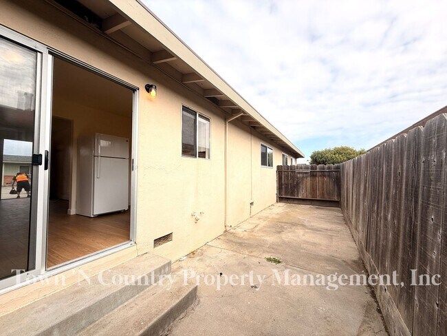 Building Photo - 239 W Alvin Dr