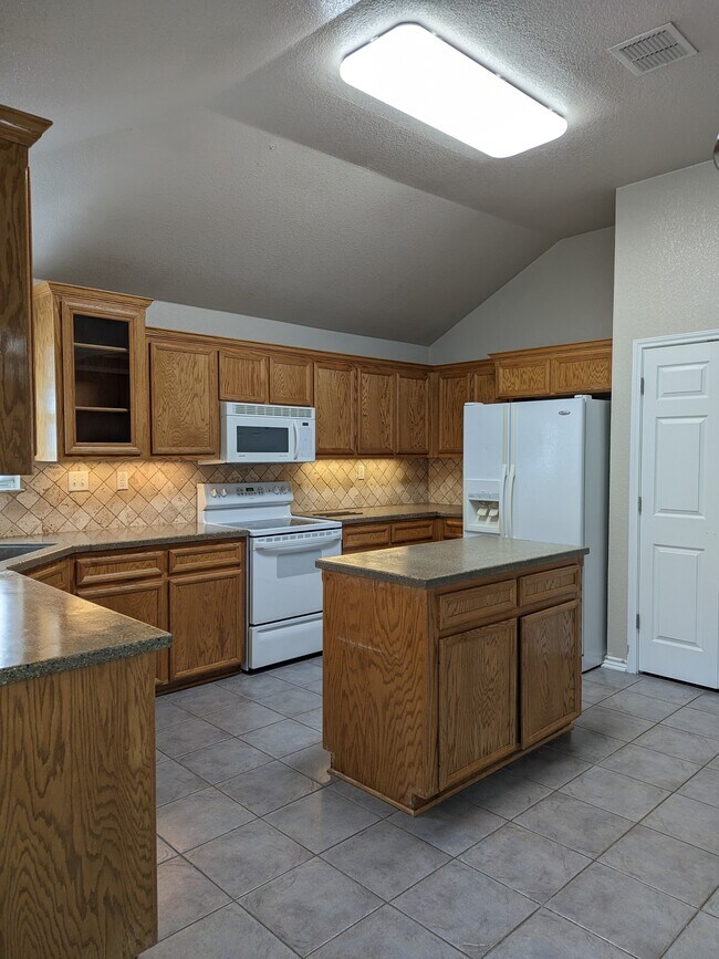 Building Photo - 521 Mustang Trail
