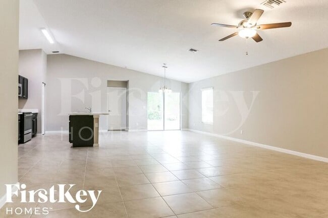 Building Photo - 4502 SW Yamada Dr