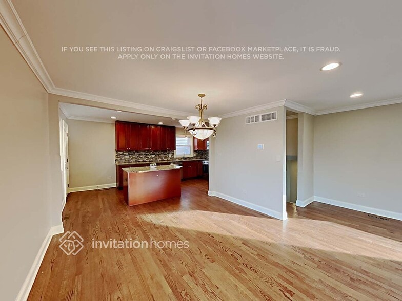 Building Photo - 2436 George St