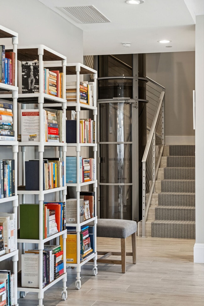 Building Photo - 1135 3rd Ave S