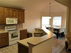 Building Photo - 9032 Winding River Dr