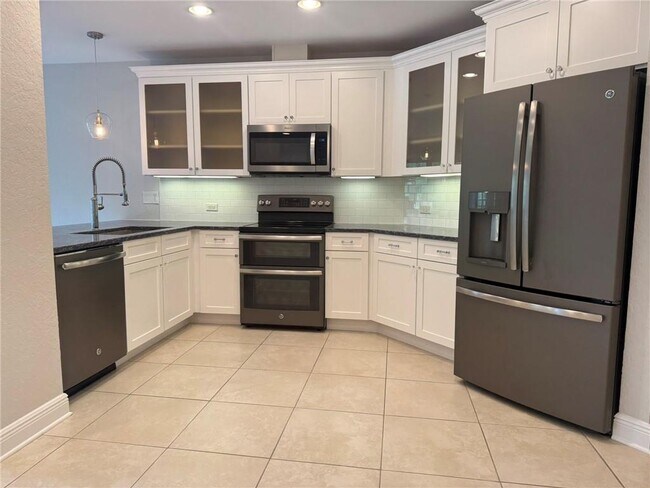 Building Photo - 150 Salt Air Dr
