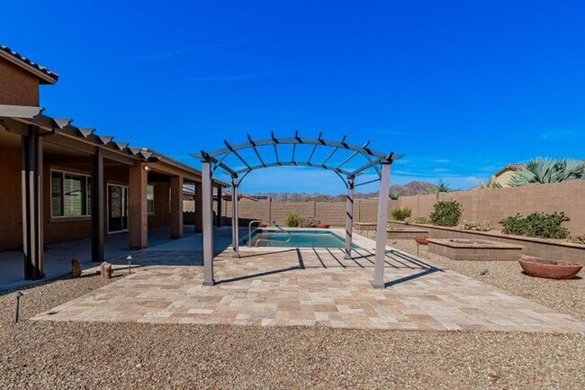 Building Photo - LAS BARRANCAS POOL HOME WITH SOLAR