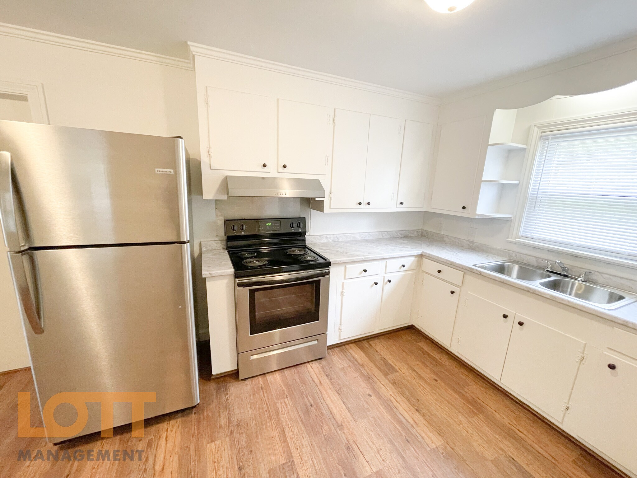 Building Photo - 3 Juanita Ct