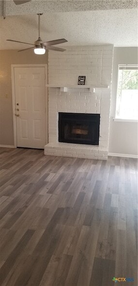 Building Photo - 1109 Wales Dr