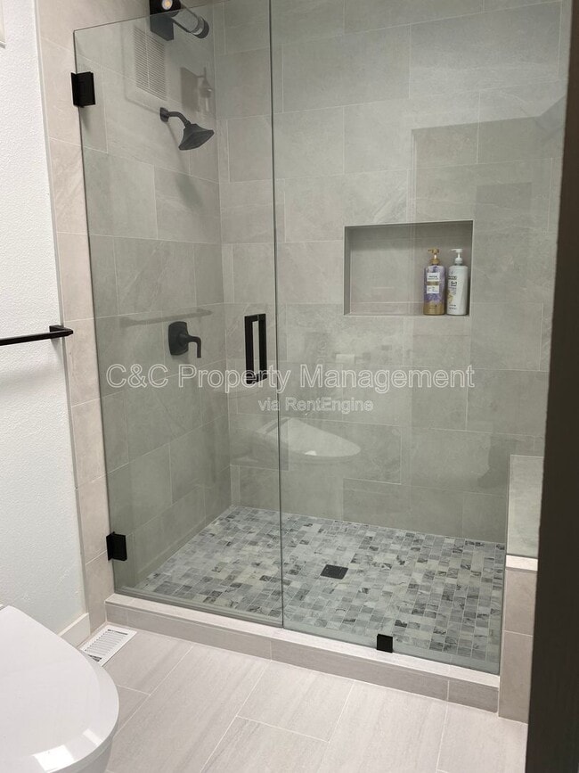 Building Photo - 3790 Whitman Cir