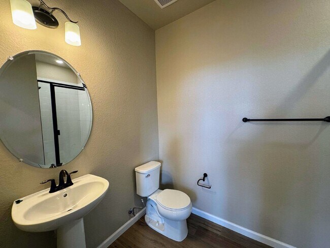 Building Photo - 7022 Doncaster Ct