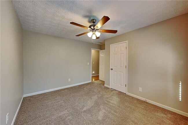 Building Photo - 1035 Atherton Ln