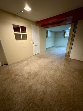 Building Photo - Treat Yourself to this Large Queen Anne Home!