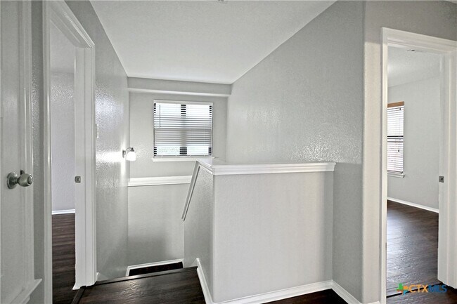 Building Photo - 264 Cordero Dr