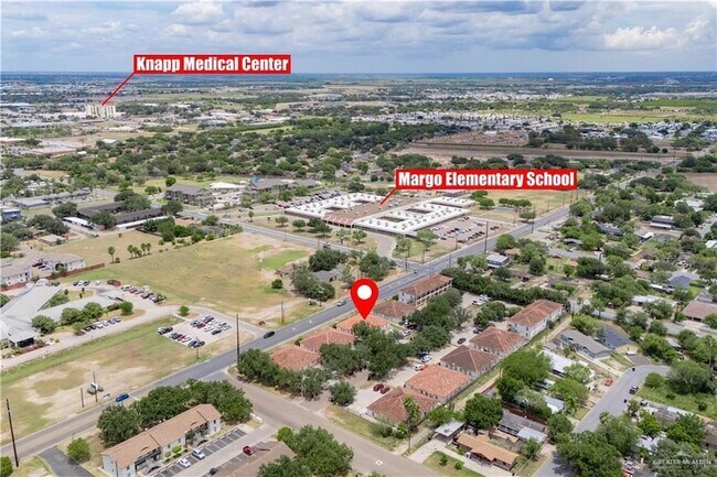 Building Photo - 604 Buena Vista Dr