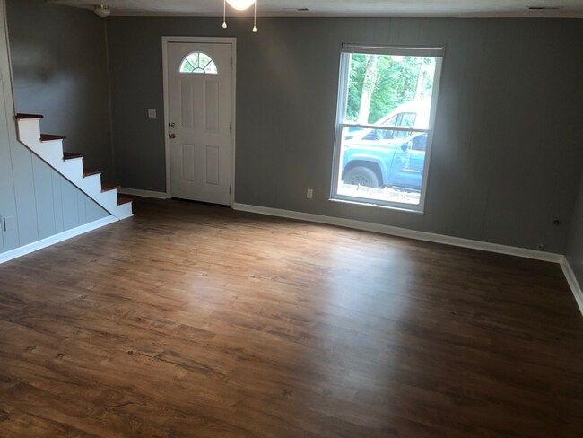 Building Photo - 2 Hapgood Hill