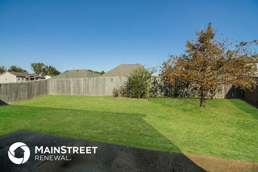 Building Photo - 10056 Chariden Dr