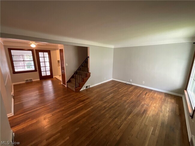 Building Photo - 3709 Woodridge Rd