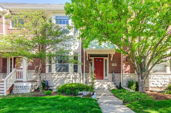 Building Photo - 2460 Violet St