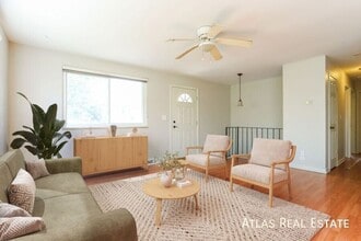 Building Photo - 3603 W 90th Pl