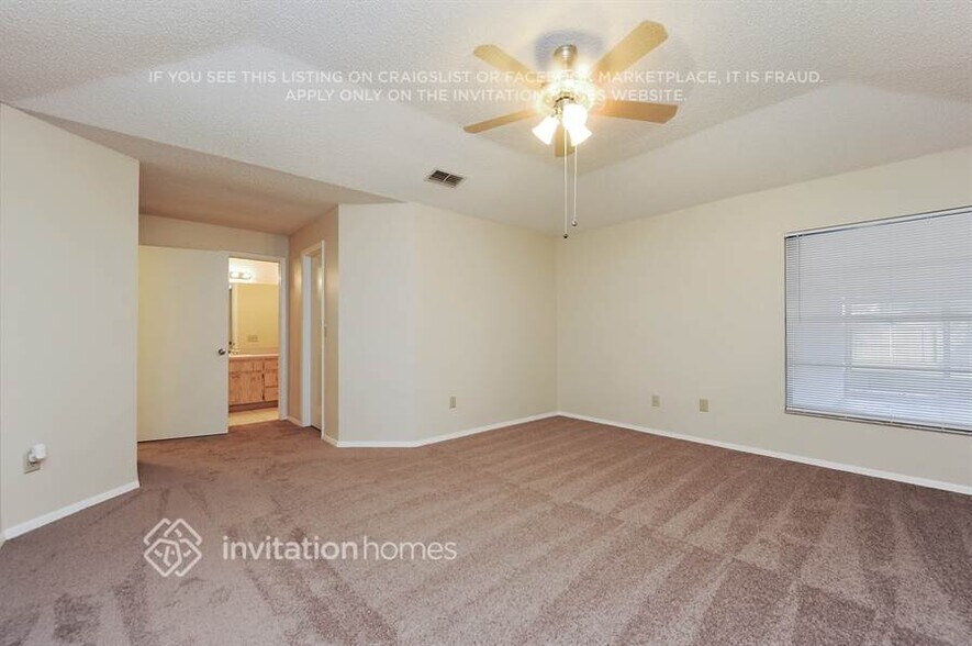 Building Photo - 1913 Coral Tree Ct