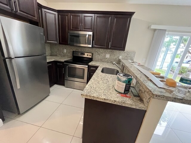 Building Photo - 3611 SW 88th Pl