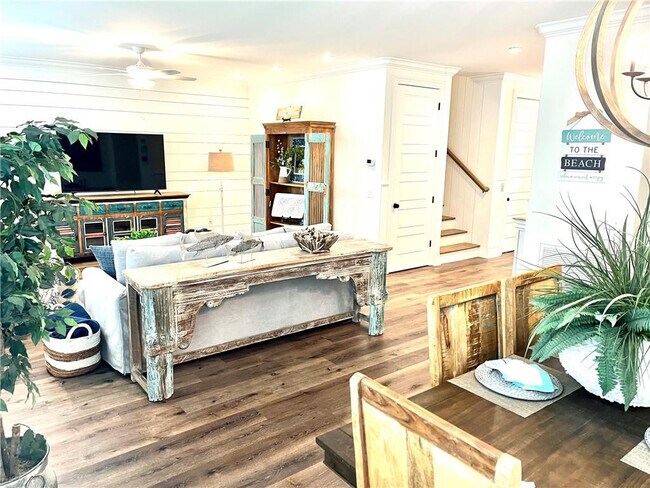 Building Photo - 1548 Ocean Blvd