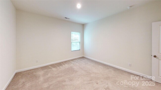 Building Photo - 4523 Collingham Dr