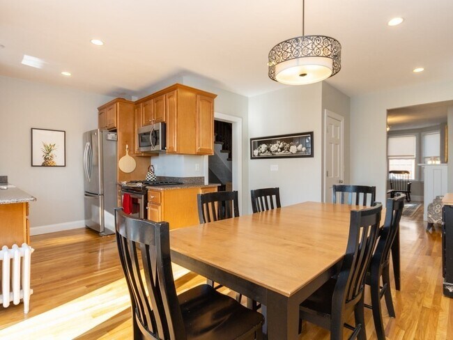 Building Photo - 45 Old Harbor St