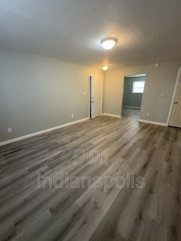 Building Photo - 6234 Eastridge Dr