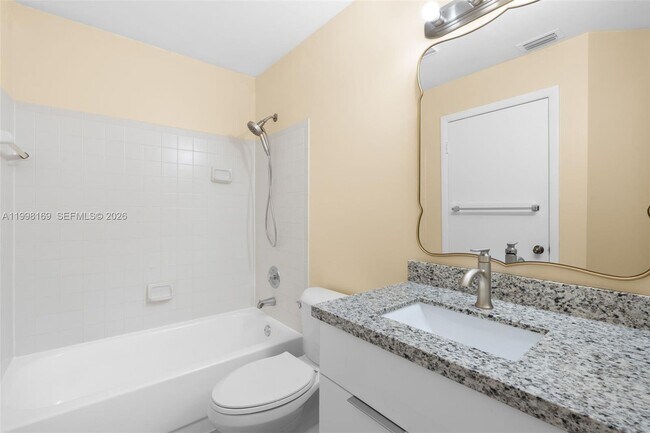 Building Photo - 1139 Coral Club Dr