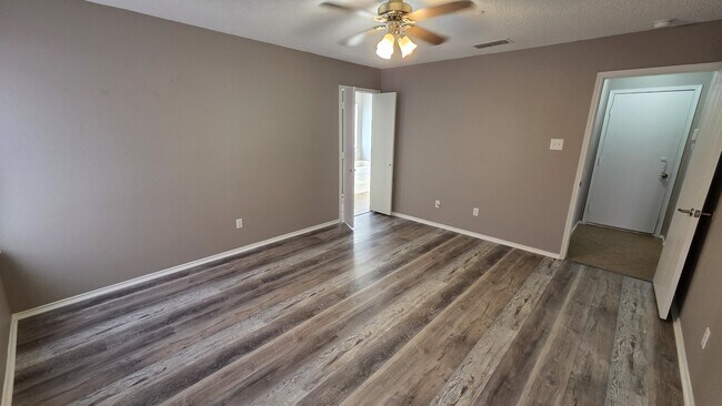 Building Photo - 3112 Rustic Meadow Trail