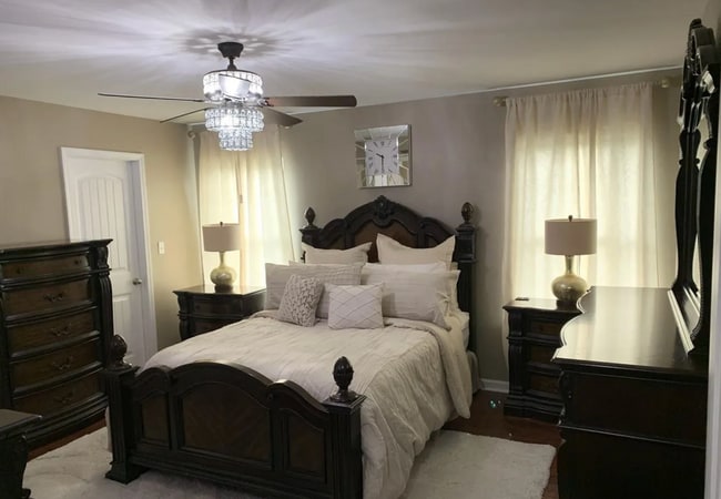 Building Photo - Luxurious 3 bedroom 2 bath home in the Hea...