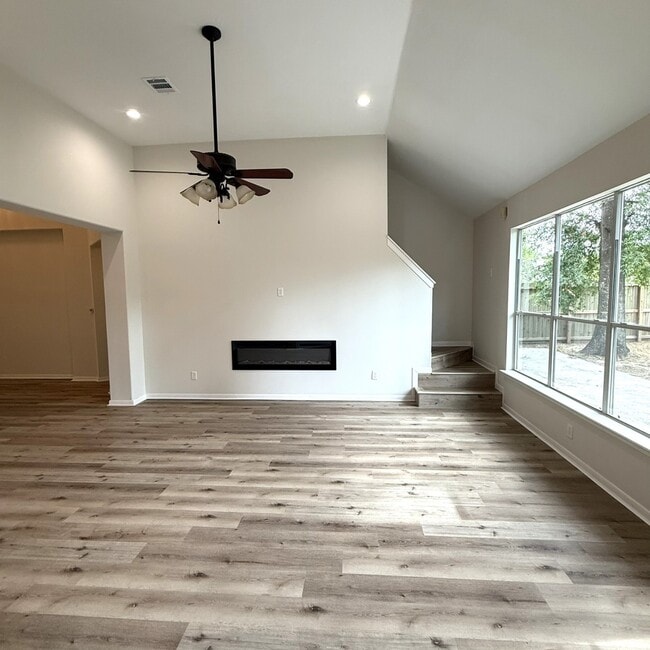 Building Photo - 2203 Blossom Creek Trail