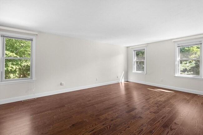 Building Photo - 57 Harvest Wood Dr