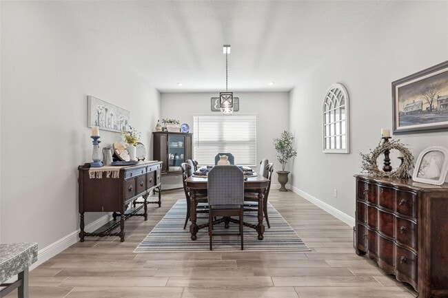 Building Photo - 5540 Del Coronado Dr